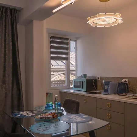 Luna Luxury Бухарест