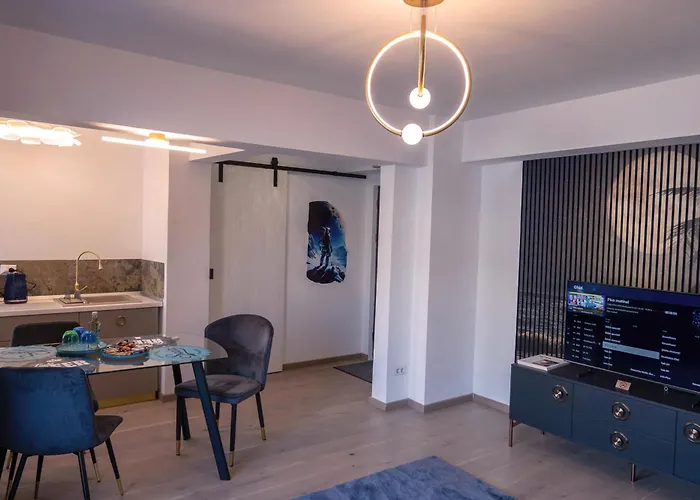Luna Luxury Апартаменты